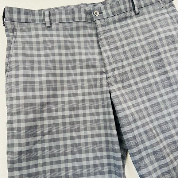 Nike Golf Shorts Men's 38 Plaid Black Gray Dri Fit Flat Front Pockets - Picture 3 of 5